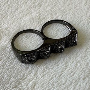 BCBGMAXAZRIA Double Finger Ring Dark Pewter Size 8